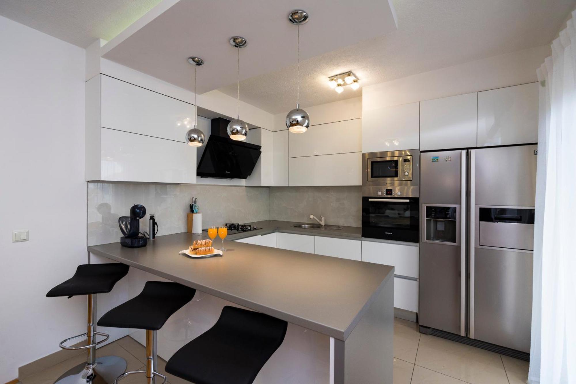 M&M Pelivan Apartment คาชเตลา ภายนอก รูปภาพ